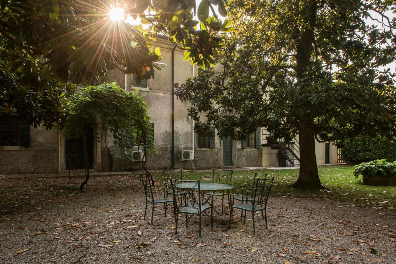 Agriturismo Lecolombare Nogarole Rocca Exteriér fotografie